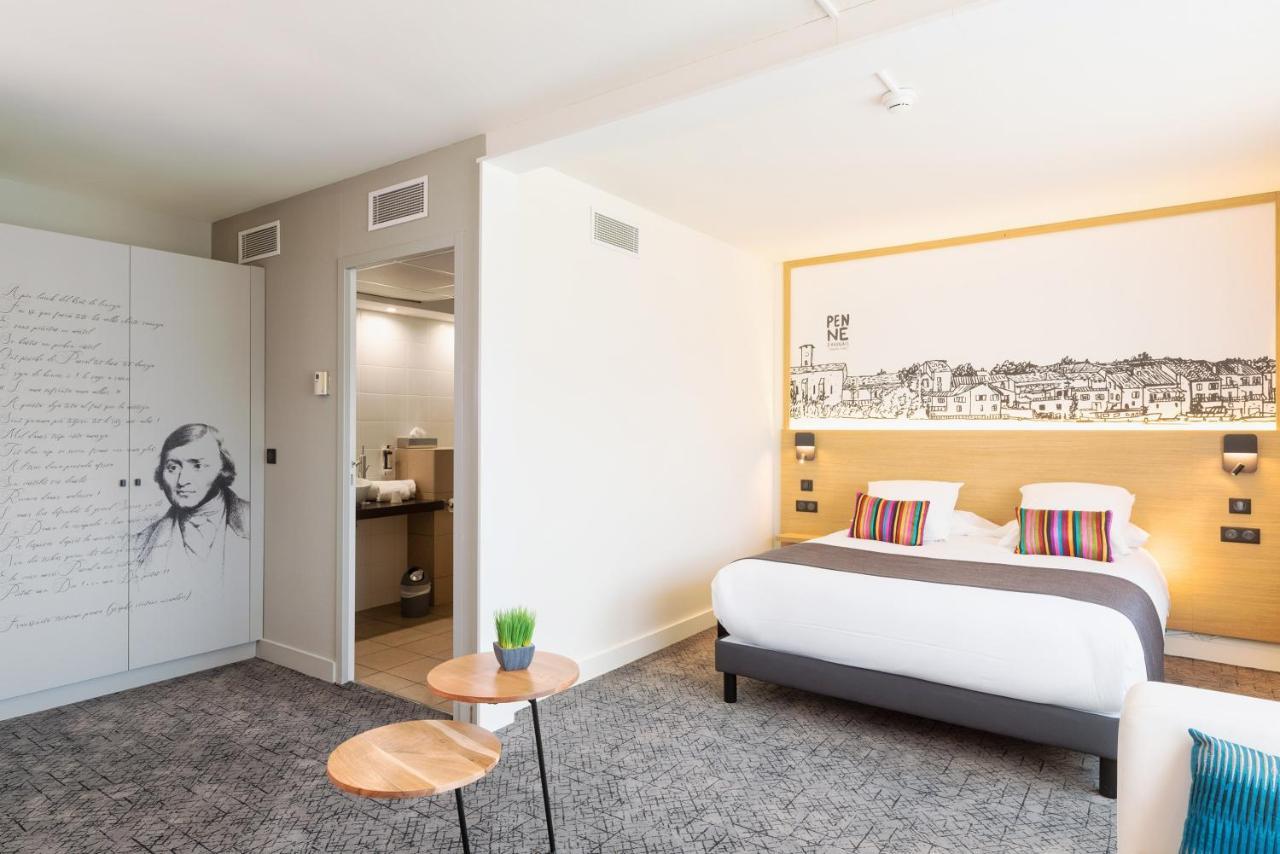 Astoria Hotel 4*
