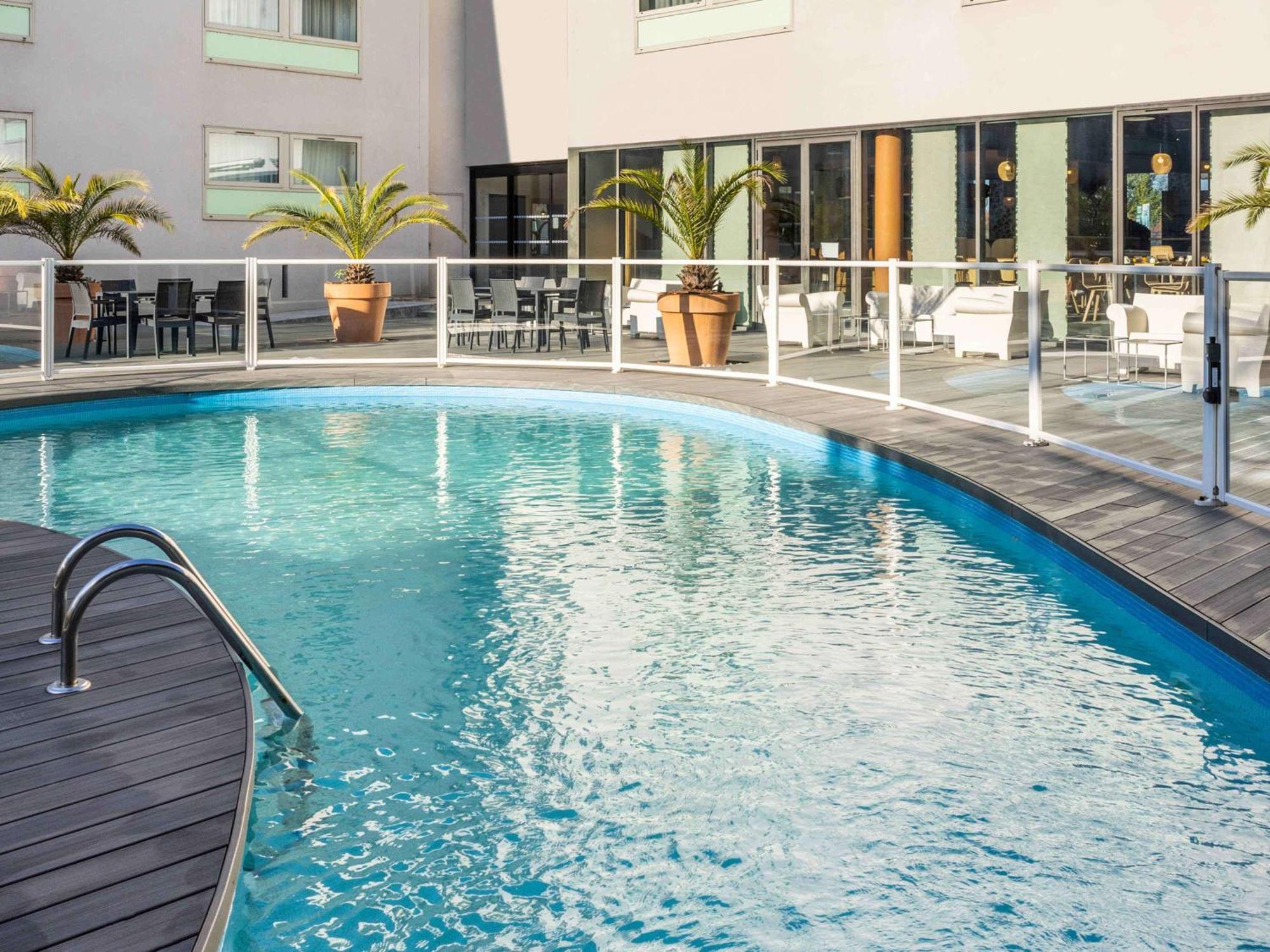 Astoria Hotel 4*
